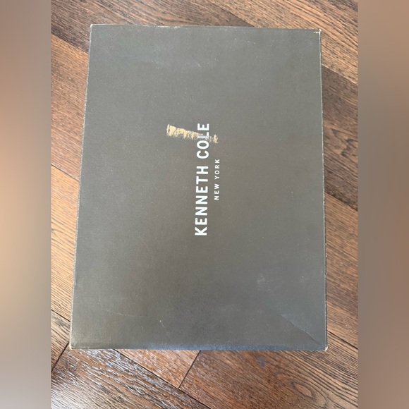 VGUC Kenneth Cole Tan New York Brooke Sandal 5.5M - Picture 8 of 10